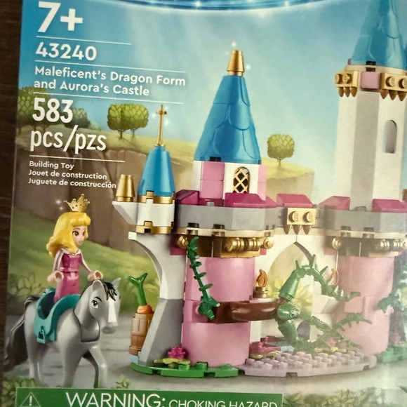 Brand new LEGO Disney Princess Maleficent’s Dragon sleeping beauty - Picture 4 of 10